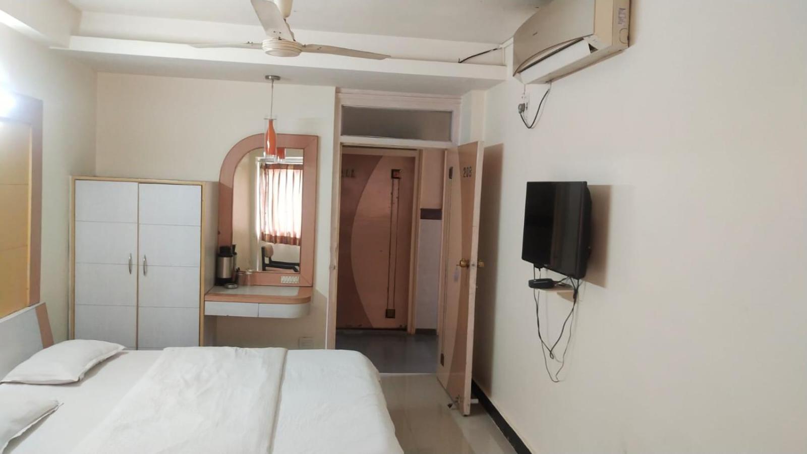 Hotel Vaishali Nashik Extérieur photo