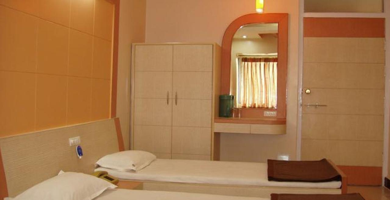 Hotel Vaishali Nashik Extérieur photo